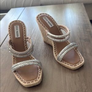 Steve Madden Tan Wedges with Silver Straps